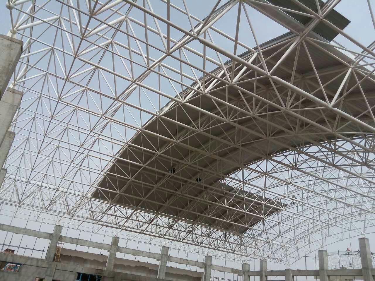 北海青岛一汽网架